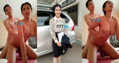 คลิปโป้ไทยครูสาวพานักเรียนไปเย็ดในโรงแรมม่านรูดช่วงพักเที่ยง ตั้งกล้องเย็ดกันถ่ายเก็บไว้เบ็ดหีช่วยตัวเอง ครูสาวน่ารักนมใหญ่โดนควยใหญ่แทงเข้าข้างหลัง