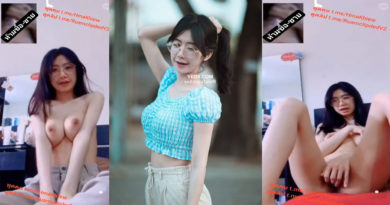 นักเรียนแหกหีช่วยตัวเอง น่ารักนมใหญ่แคมหีสีชมพู