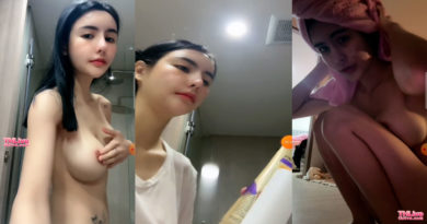 หลุดทางบ้านรับงานตั้งกล้องกล้องอาบน้ำโชว์หัวนมชมพูขาวเนียนน่าเย็ดมาก หนังโป๊ไทยดูฟรี