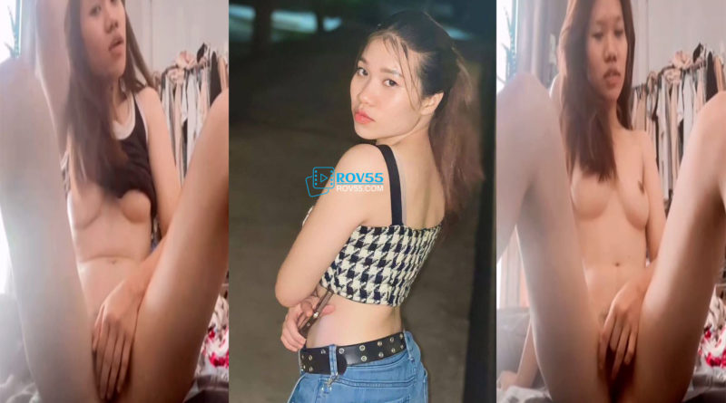 หลุดหีเนียน นักเรียนรับงานคอลเสียวน่ารักหุ่นดีนั่งแหกหีช่วยตัวเอง